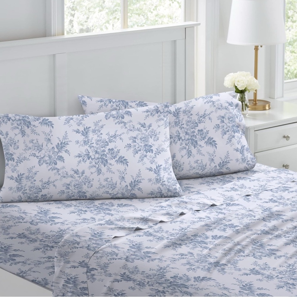 Laura Ashley Flannel Sheet Set - King